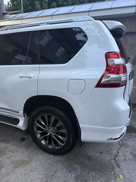 Land cruiser prado 150 xolati ideal 2016 radnoy . Toyota prado sotilad
