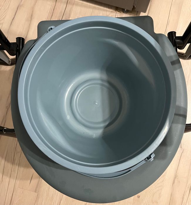 Санитарный стул продам