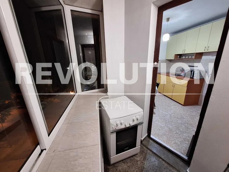 Дава се под наем Тристаен апартамент в Варна, Център - 60 кв.м за 450 € - Снимка #9