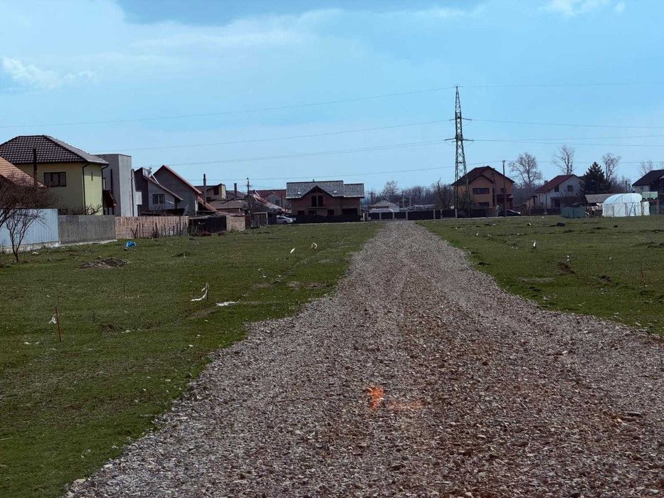 VAND TEREN INTRAVILAN construibil in Targu Jiu- Zona linistita