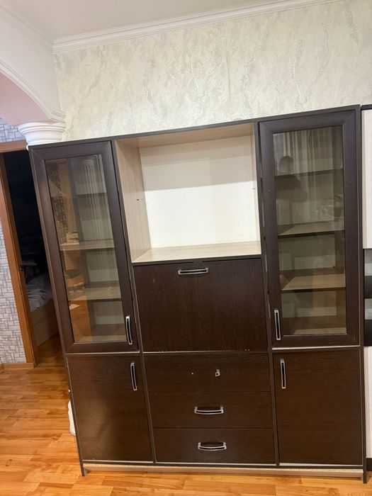 Комнатный компактный шкаф