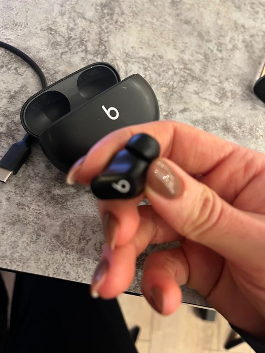 Безжични слушалки Beats by Dre - Studio Buds