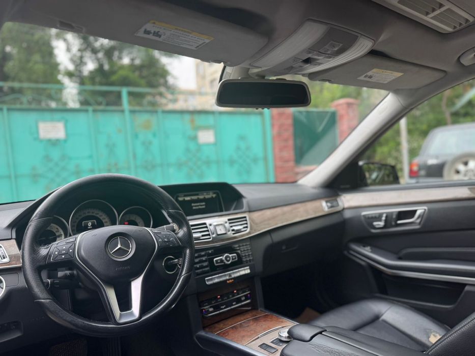 Mercedes E 350 в отличном состоянии