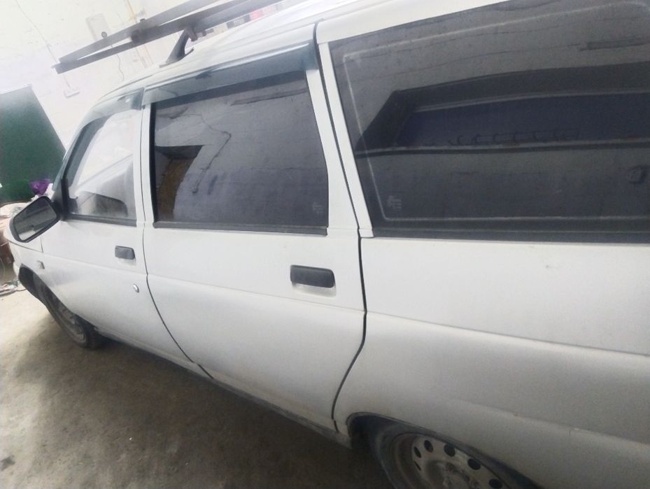 Продам  машину.     .