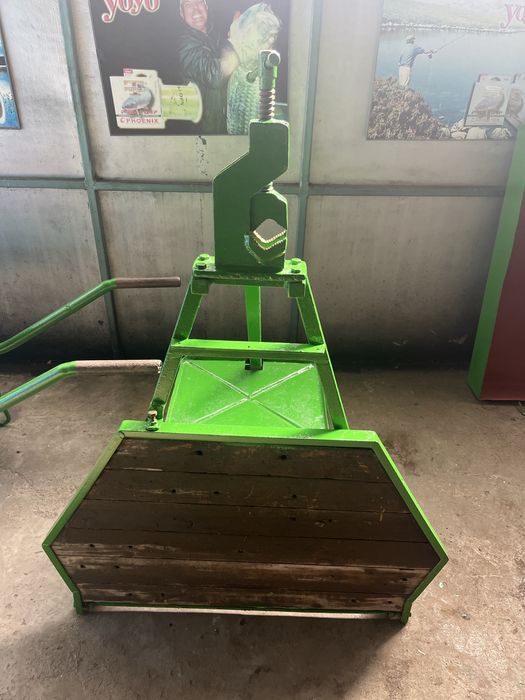 De vanzare Menghina teava