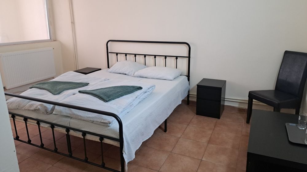 Vand Pensiune+terasa+piscine