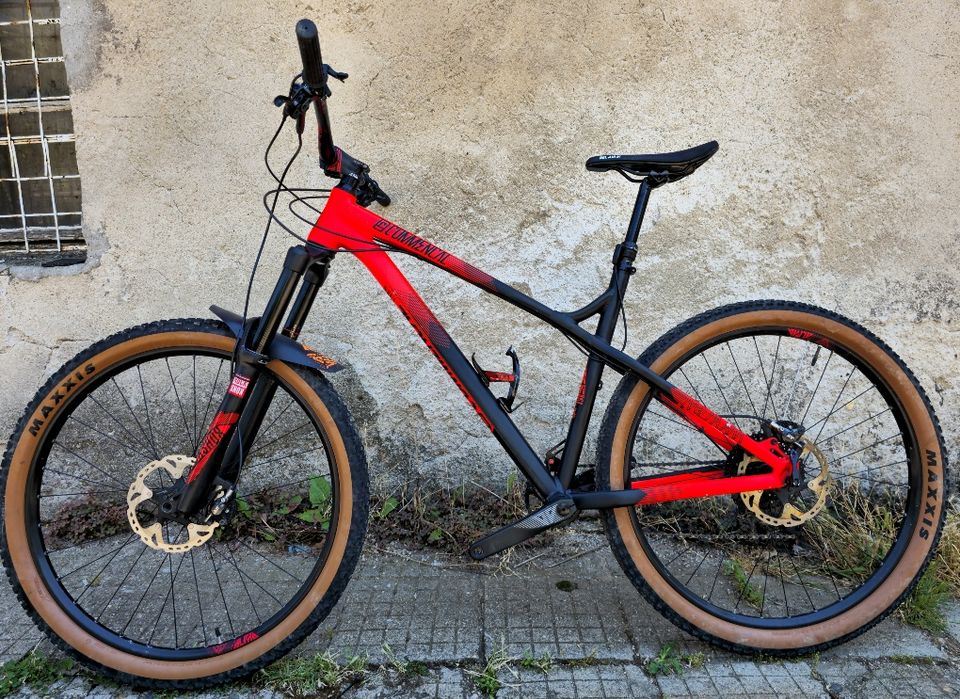 Боен твърдак Comencal Meta HT Am 27.5  Rockshox Pike 150mm  1x11 Sram проходни оси XT Спирачки Дропер пост