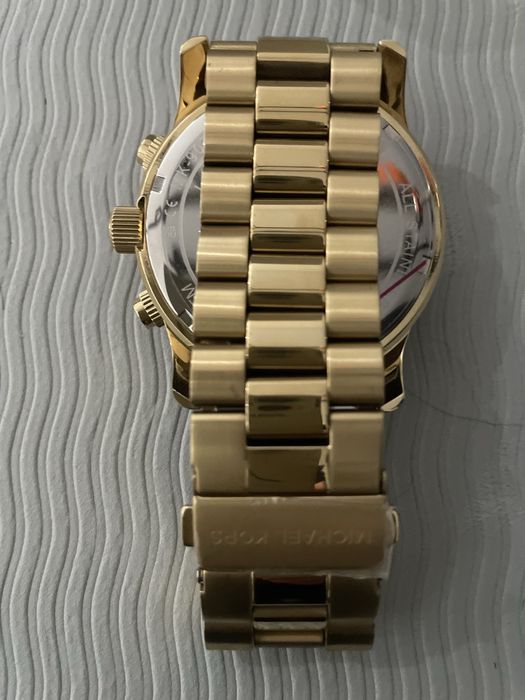 Часовник Michael Kors