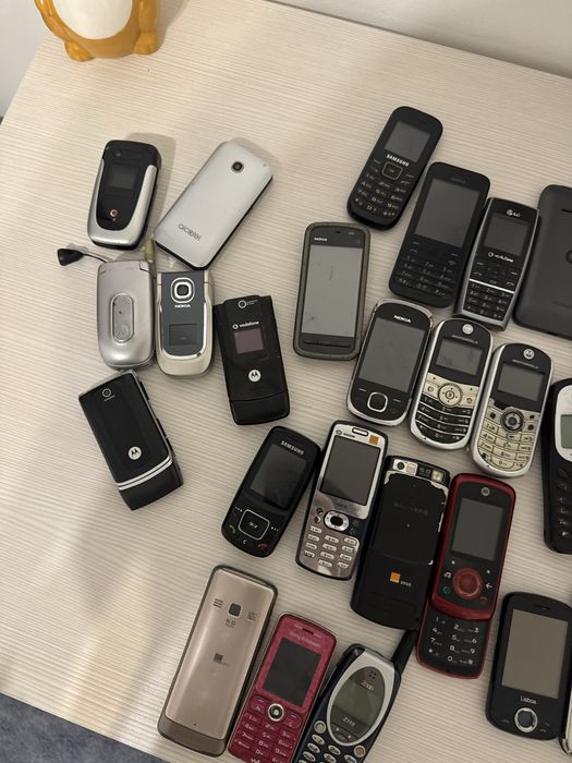 Lot Telefoane Vechi
