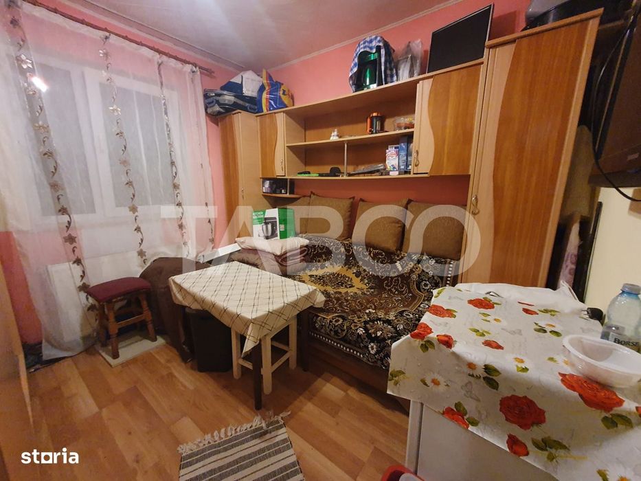 Apartament semidecomandat 2 camere parter 45 mpu Zona Tudor