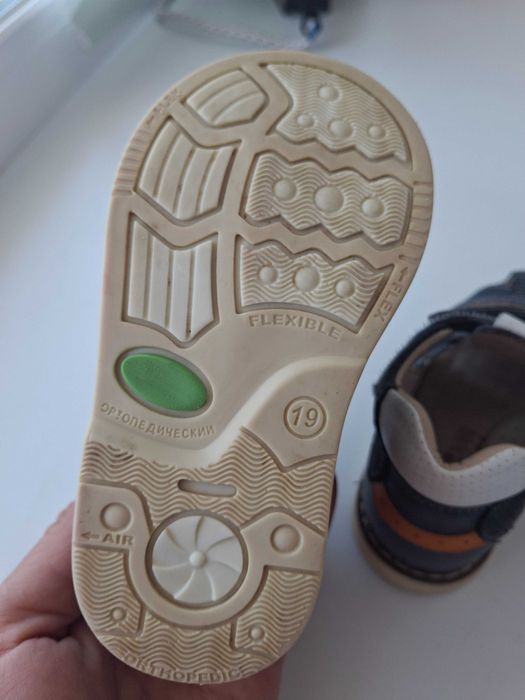 Продам ортопедические сандали