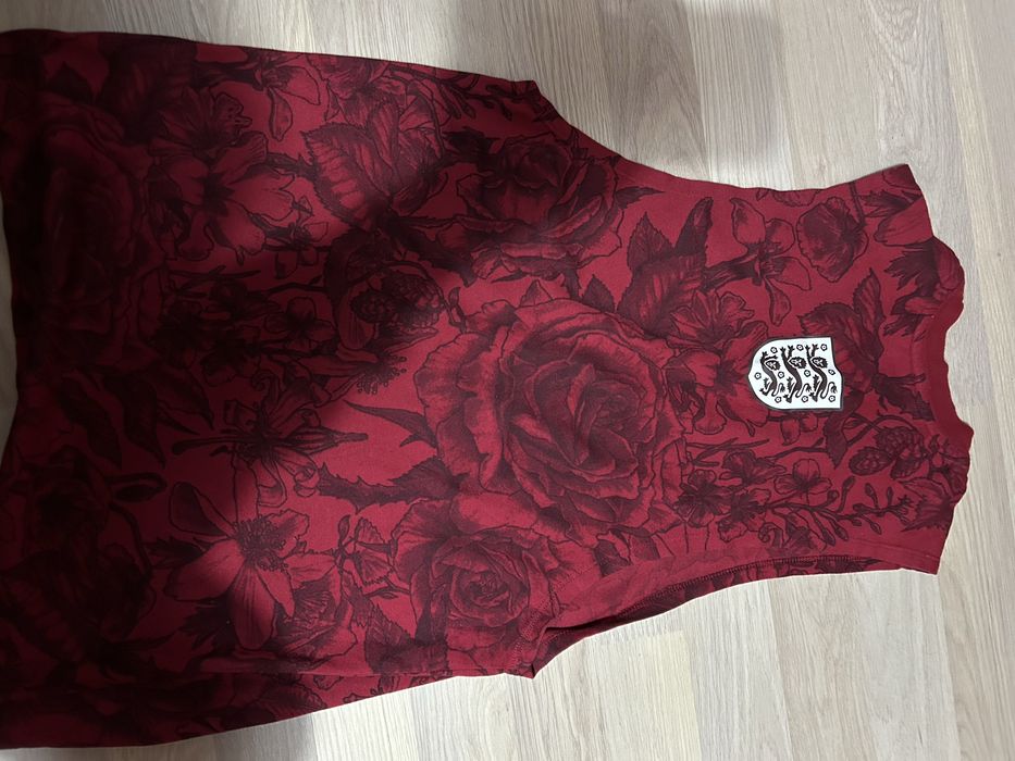 Тениска Gucci, потник Nike, ветровка Helly Hansen, Блуза Pause Jeans