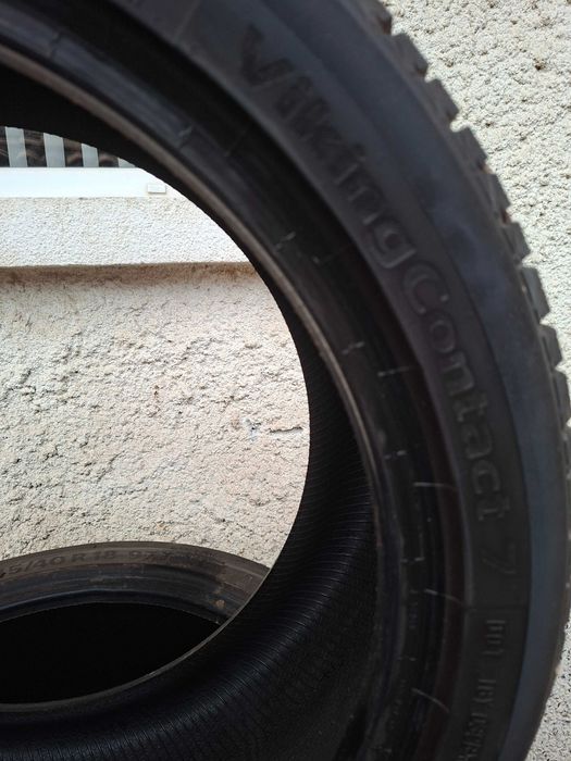 Зимни гуми Continental Viking Contact 245/ 40  R18 почти нови