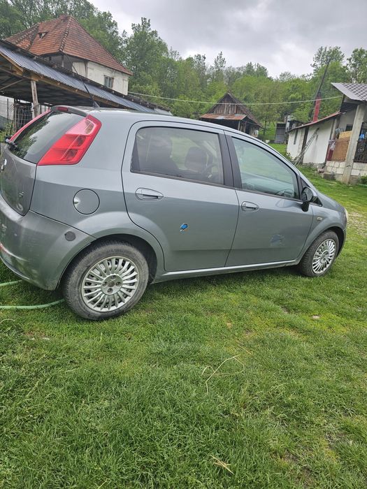 Vând Fiat Punto  an de fabricatie2007 GPL și benzină
