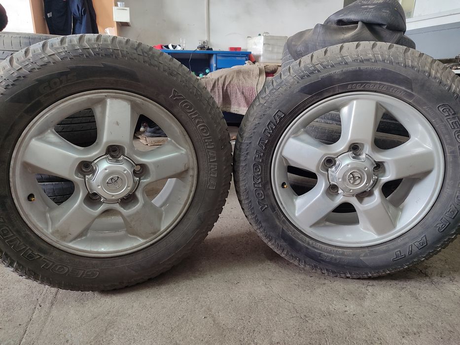 Продам диски комплект с шинами