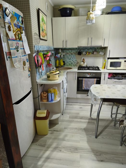Продам 3к квартиру с ремонтом. 3 этаж