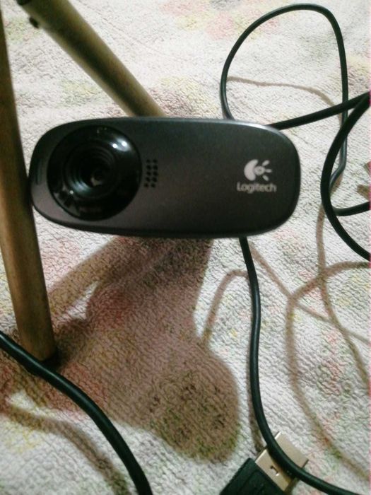 2 Camera web Logitech C290+SPACER Ultra -HD 4K Targoviste • OLX.ro