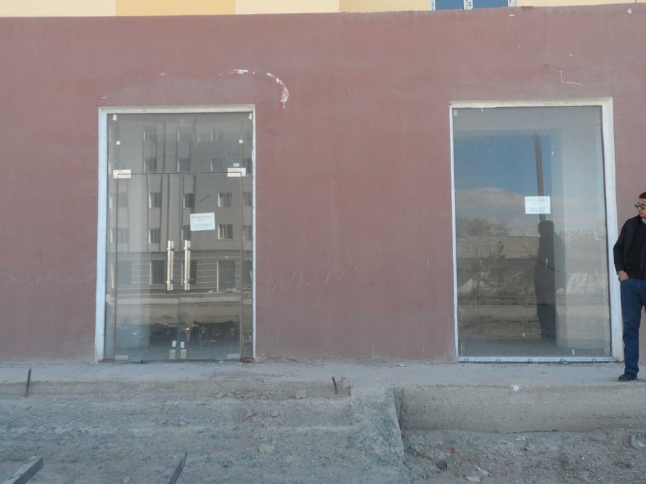 Xizmat ko`rsatish bino, ko`p qavatli uyning birinchi qavatida