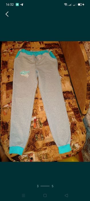 Спортивный костюм для девушки