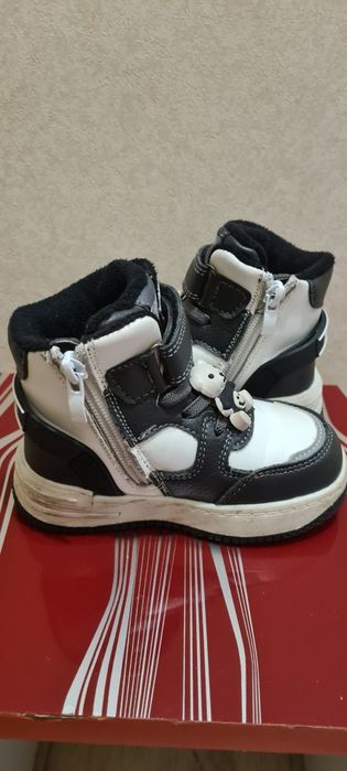 Детские демисезонные ботинки