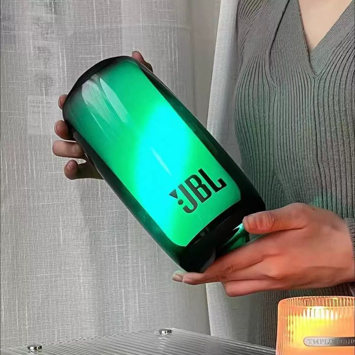 Продам колонки jbl