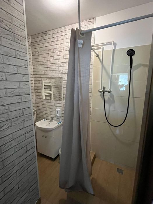 Cazare în regim hotelier- Apart. cu 1-3 camere de închiriat Iași-Palas