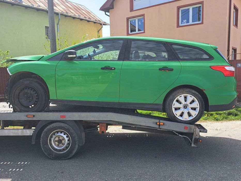 Piese Ford Focus 3 CB8 1.6tdci an 202 verde Capota Usa stanga dreapta fata spate Aripa stanga dreapta fata Haion Stop stanga dreapta haion aripa Bara