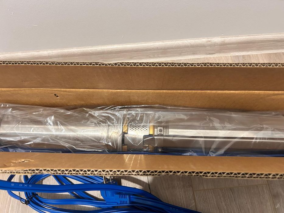 Vând pompă submersibila