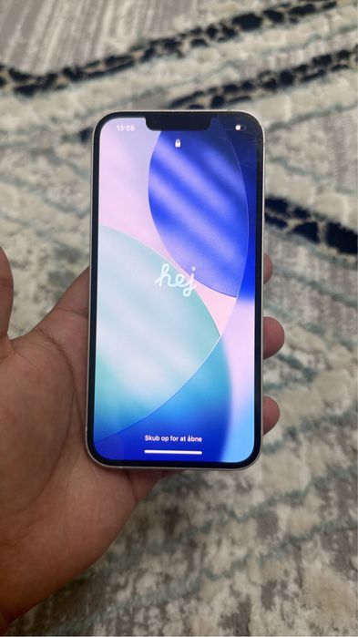 Iphone 13 Б/У. Без ремонта,аккумулятор 79%