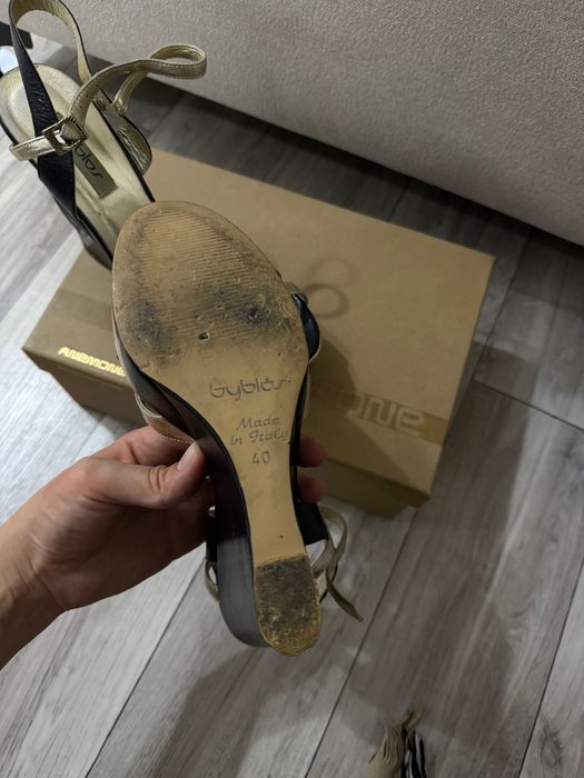 Продам итальянские туфли 40 р