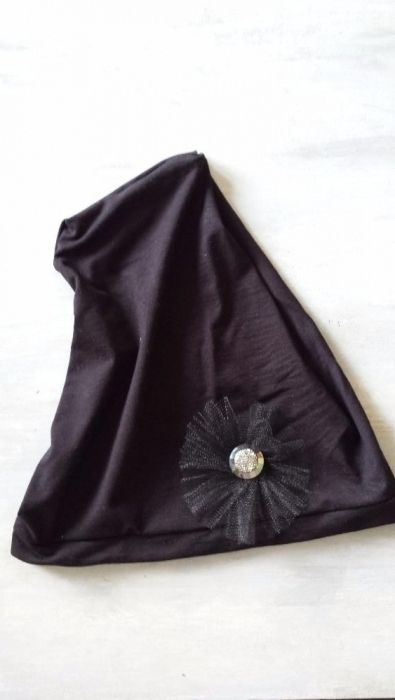 Шапка дамска с декорация