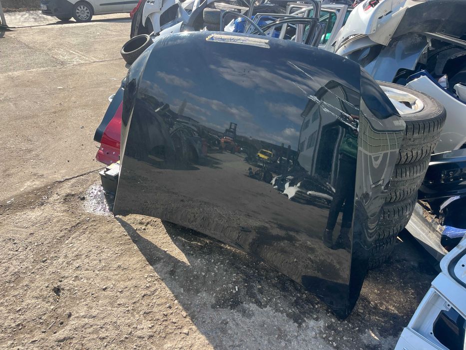 капак Volkswagen Amarok