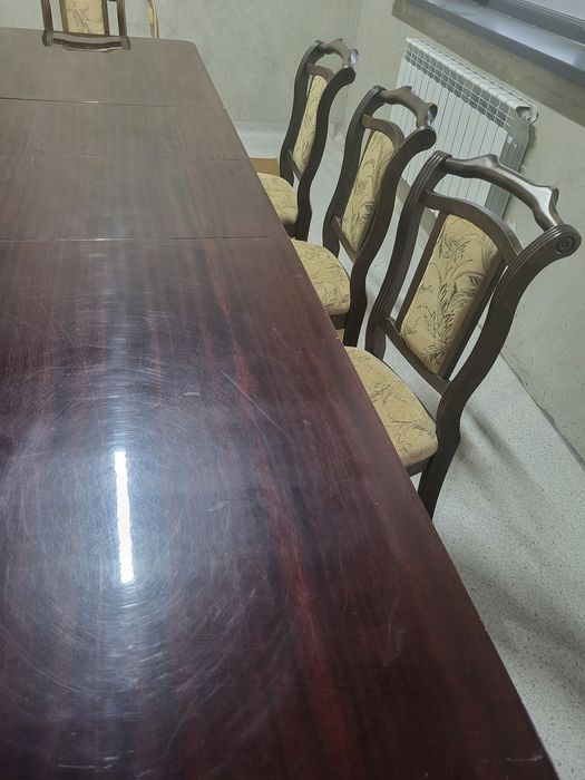 Стол стулья сатылады.  Сапасы мықты