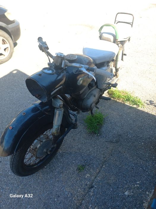 Стар мотор MZ 250