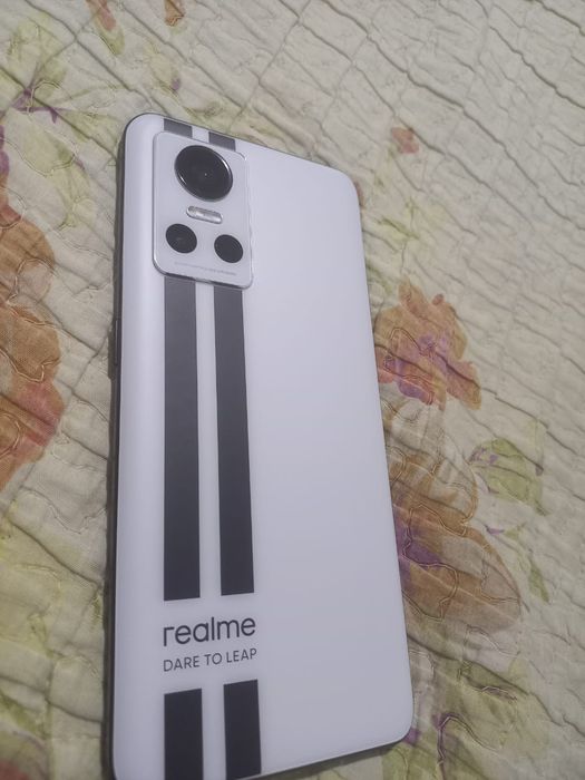 Продаю realme GT NEO 3