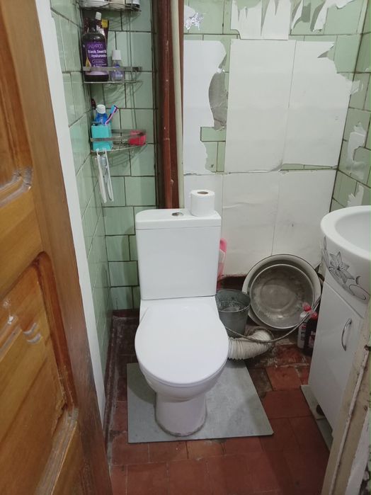 Продам двухкомнатное бывшее общежитие