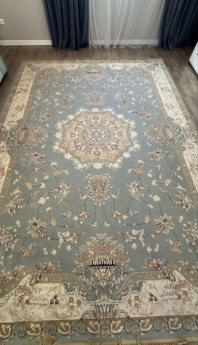 Ковер 3х4 метра отличного качества