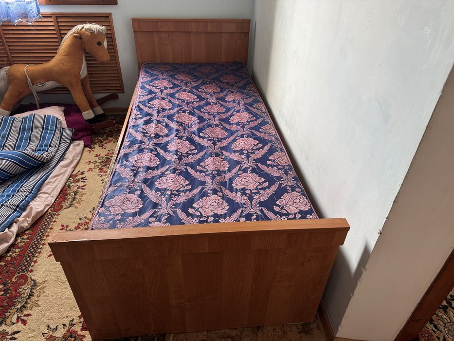 Продам кровать в хорошем состояний