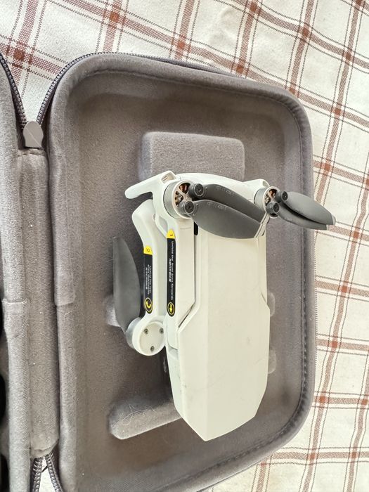 DJI mini combo в перфектно състояние