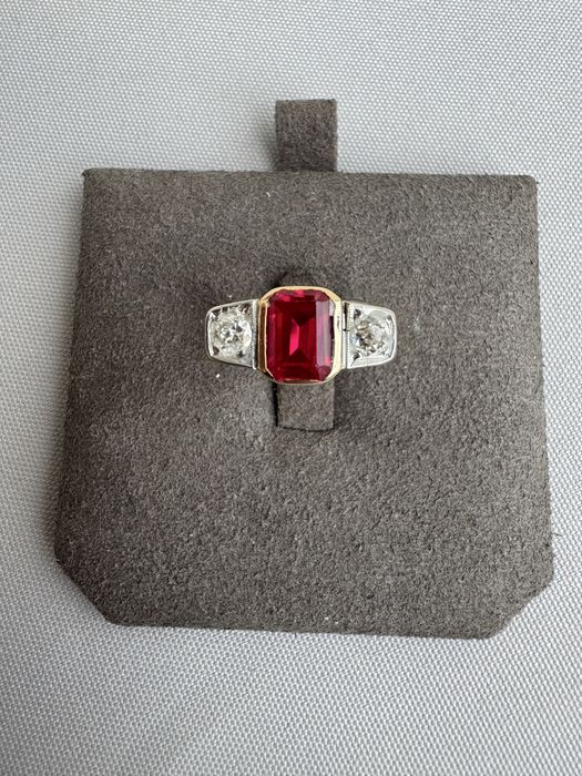 Inel aur, rubin si diamante