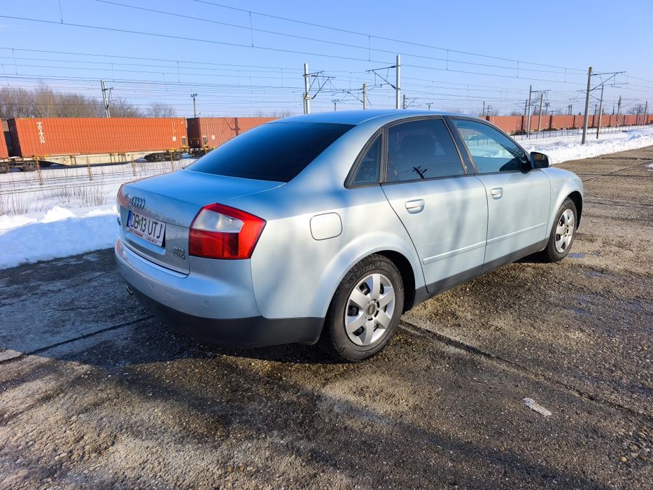 AUDI A4 2001 — imagine 8