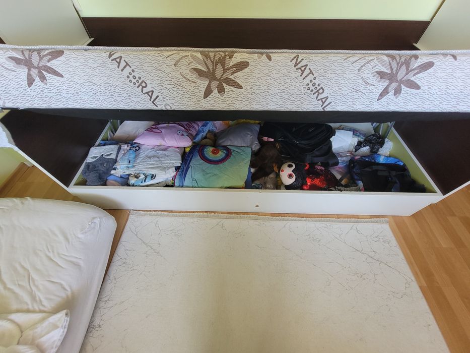 Детско обзавеждане - легло с гардероб