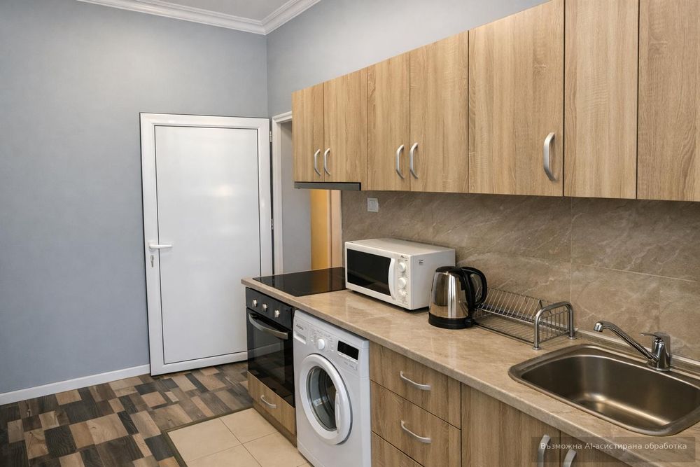 Тристаен апартамент под наем в Център