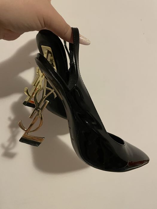 Pantofi YSL negri cu toc auriu
