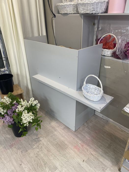 Продам стол. Цена:5000тг