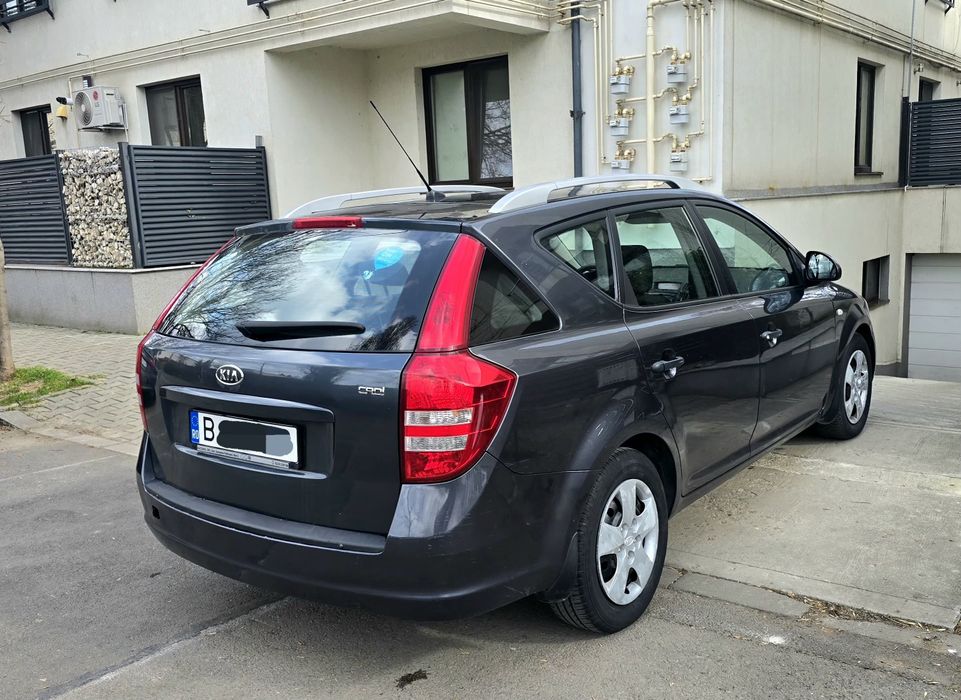 Kia  Ceed  2008  1.6  CRDi