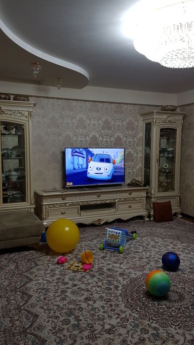 Продаётся 4х комнатная квартира  на 23 квартале Чиланзар банковский