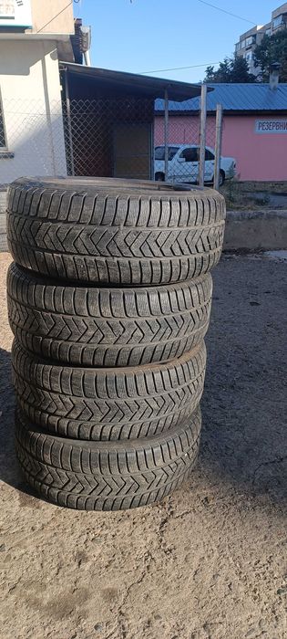 Гуми 245.50.18 Пирели Рънфлат зимни