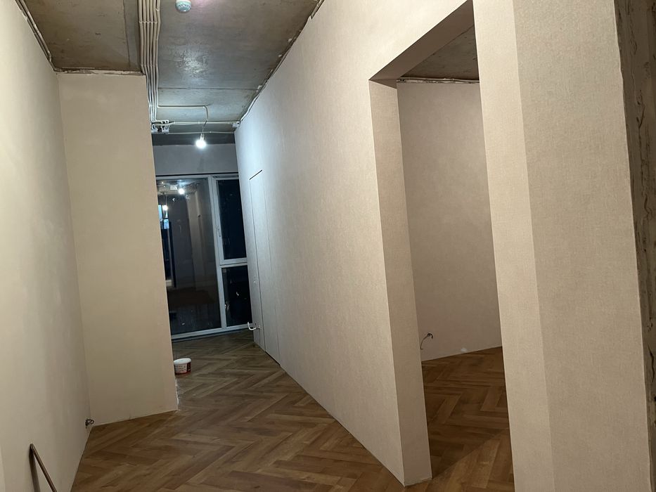 Поклейка о б о е в