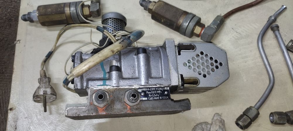 пневмораспределитель в64-24м 220в